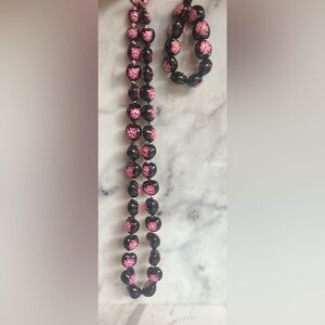 Hawaiian Black Kukui Nuts Lei w/matching  bracelet, painted pink hibisucus (31”)